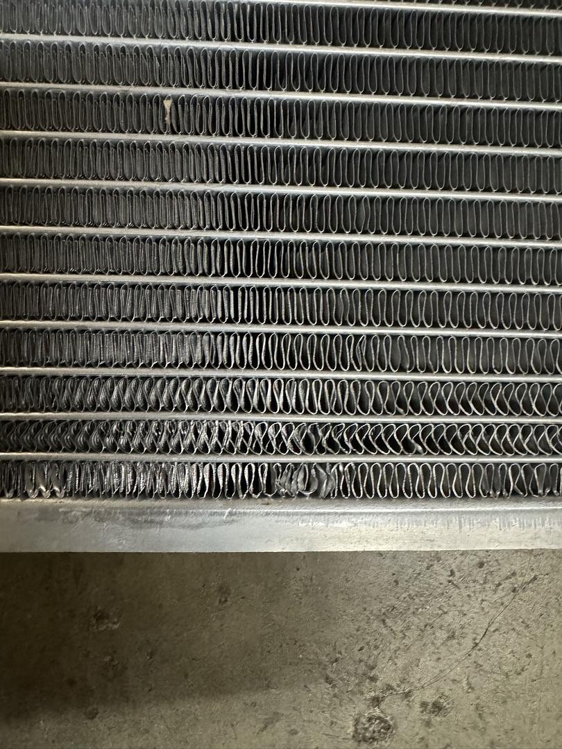 OEM-RA-2771 1-Row OE Style Bolt-On Aluminum Core Radiator Replacement Compatible with 04-06 BMW X3 AT, 22-5/16" W X 20-3/8" H X 1-1/4" D, 1-1/2" Inlet, 1-1/2" Outlet