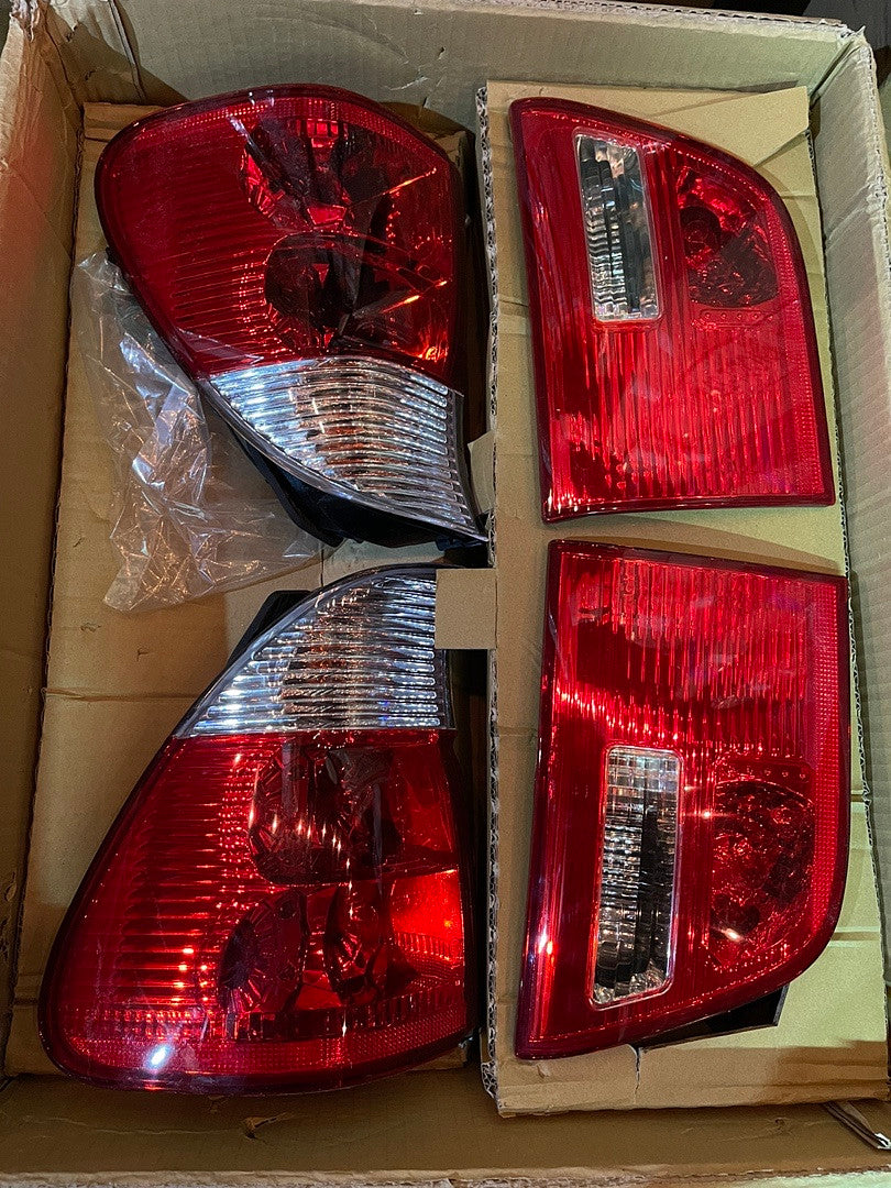 OB TL-E53X500-CL-RD 00-06 BMW X5 red clear pair of TailLights