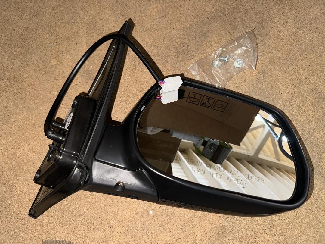 01-05 Toyota Rav4 Passenger Right Side Mirror