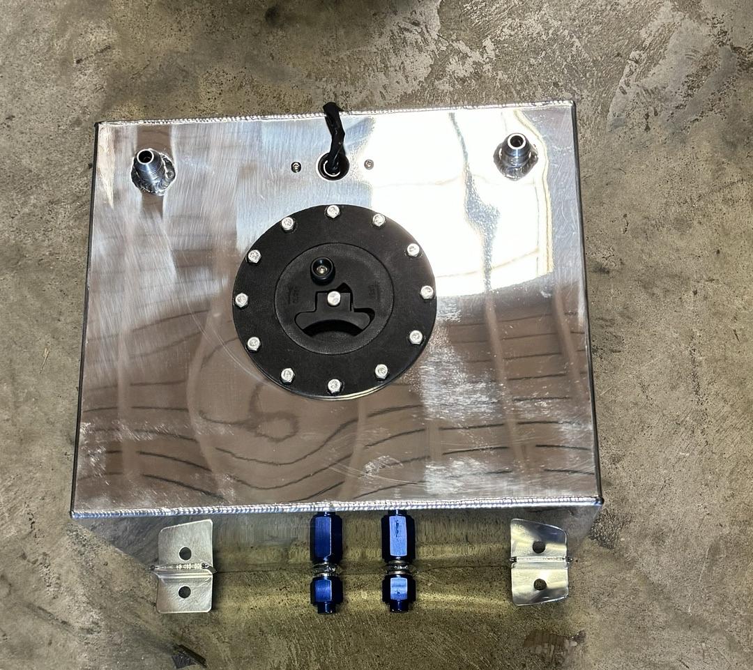 8 Gallons Aluminum Top-Feed Fuel Cell Gas Tank 15" (L) x 12.5" (W) x 10" (H)