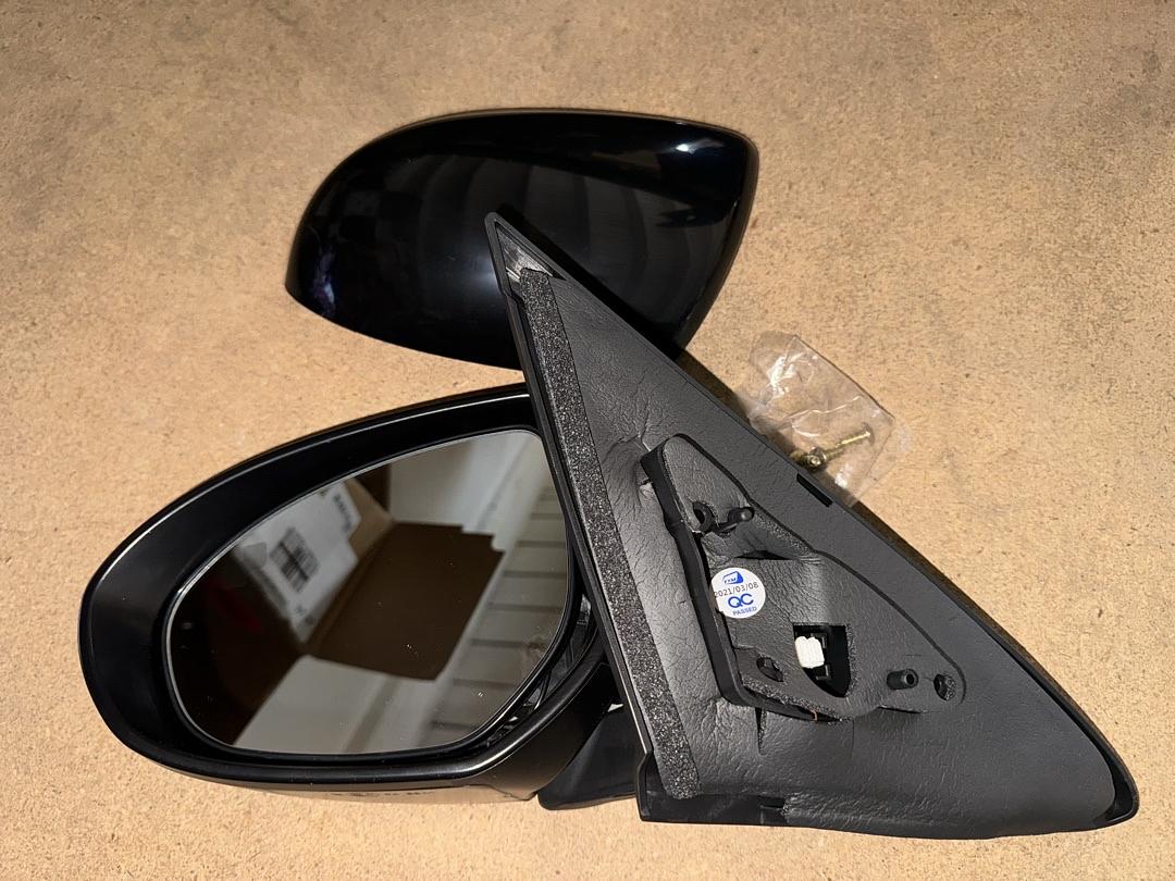12-13 Mazda 3 Single Driver Left Side Mirror