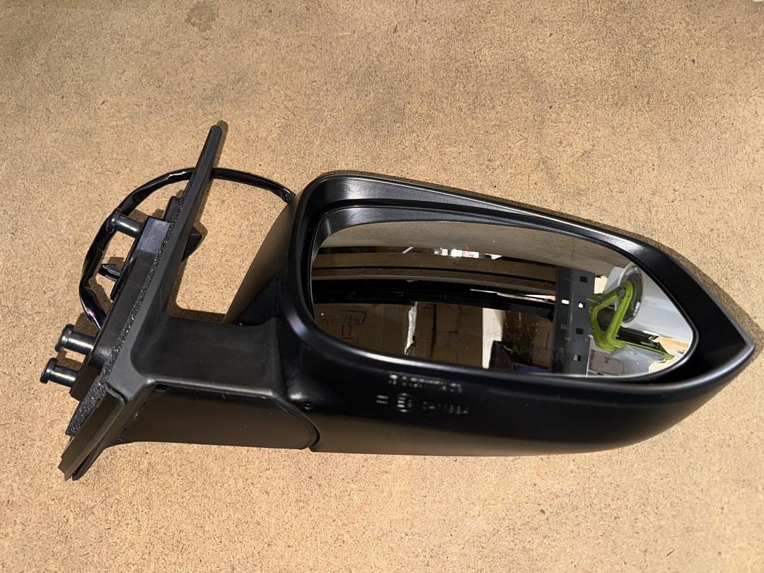 14-16 Toyota Highlander Passenger Right Side Mirror