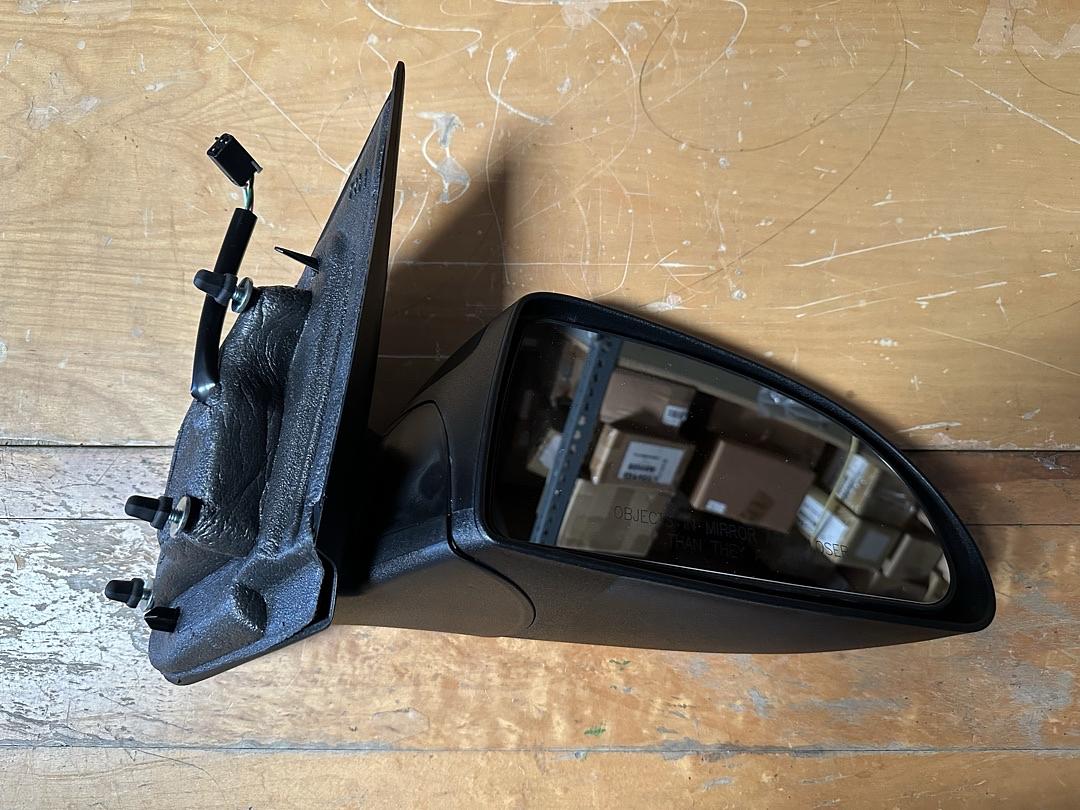 05-10 Chevy Colbat Coupe Passenger Right Side Black Single Mirror