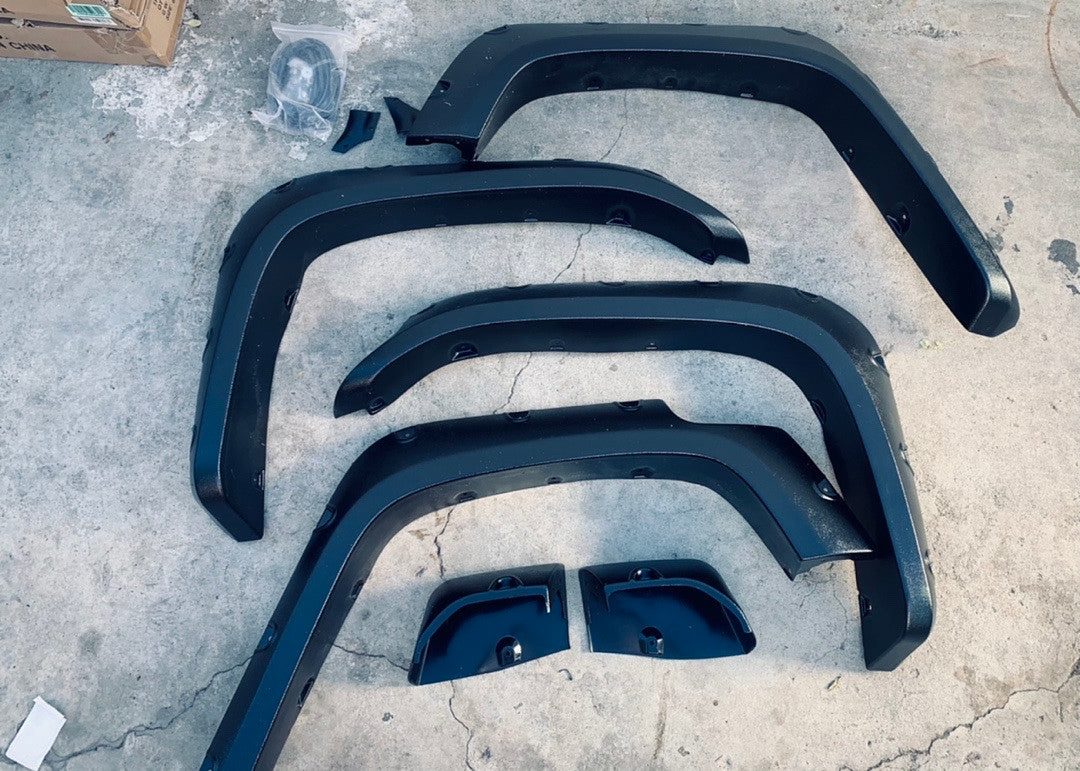 4pcs Pocket-Riveted Design Wheel Fender Flares 2007-2014 FJ Cruiser