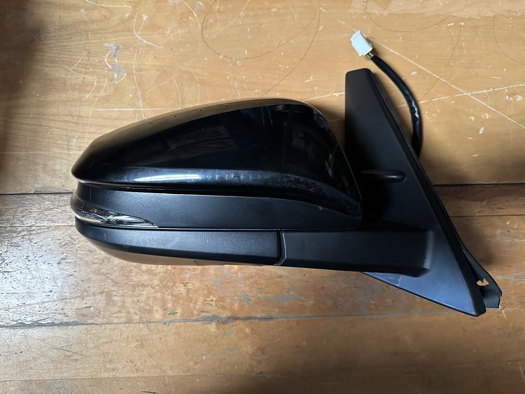 Not sure OEM-MR-TO1321312 14-20 Toyota 4Runner Right Side Power Operated Heated Folding Rear View Mirror w/Turn Signal Puddle Ligh