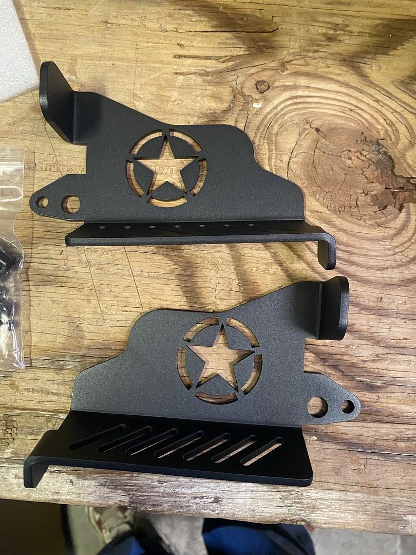 Jeep Wrangler Newest Door Hinge Front Foot Peg Doors Off for 2007-2024 Jeep Wrangler JK JKU JL JLU 4XE Gladiator JT Foot Peg Metal Rest Pedals, 1 Pair Star