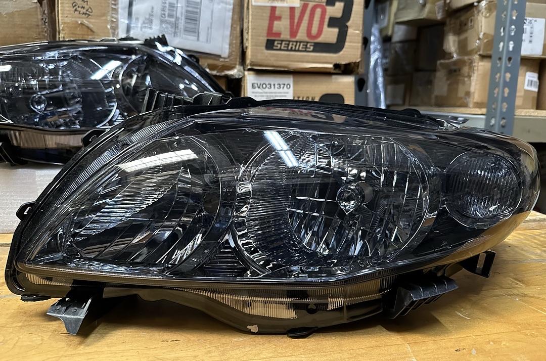 09-10 Toyota Corolla Smoked Lens Headlights