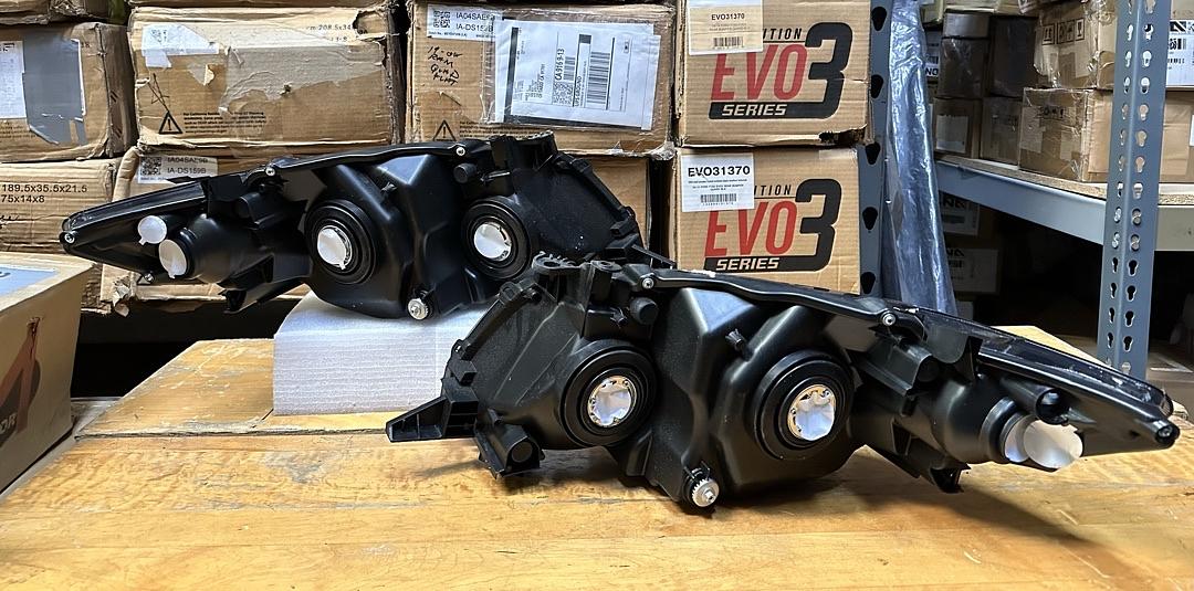 09-10 Toyota Corolla Smoked Lens Headlights
