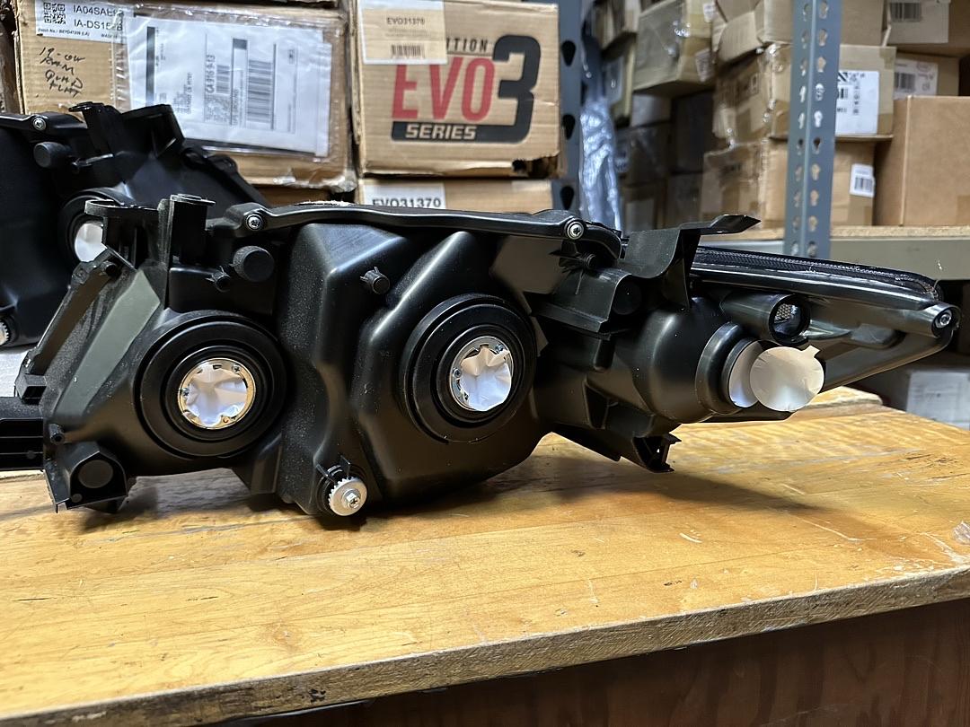 09-10 Toyota Corolla Smoked Lens Headlights