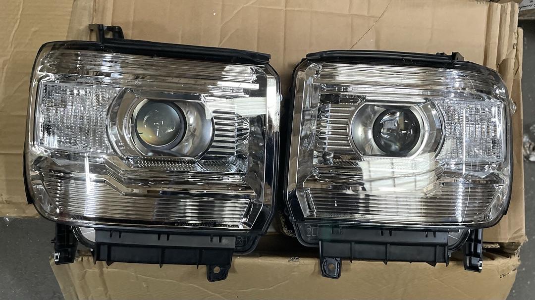 HL-OH-GMCS14-CH-Cl1 14-15 sierra 1500 15- 17 2500HD/3500HD GMC Sierra Chrome Housing Clear Side Projector Headlights Replacement