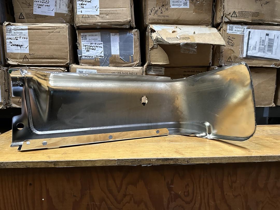 09-14 Ford F150 Right Rear Bumper End Cap W/ Sensor Holes,Chrome