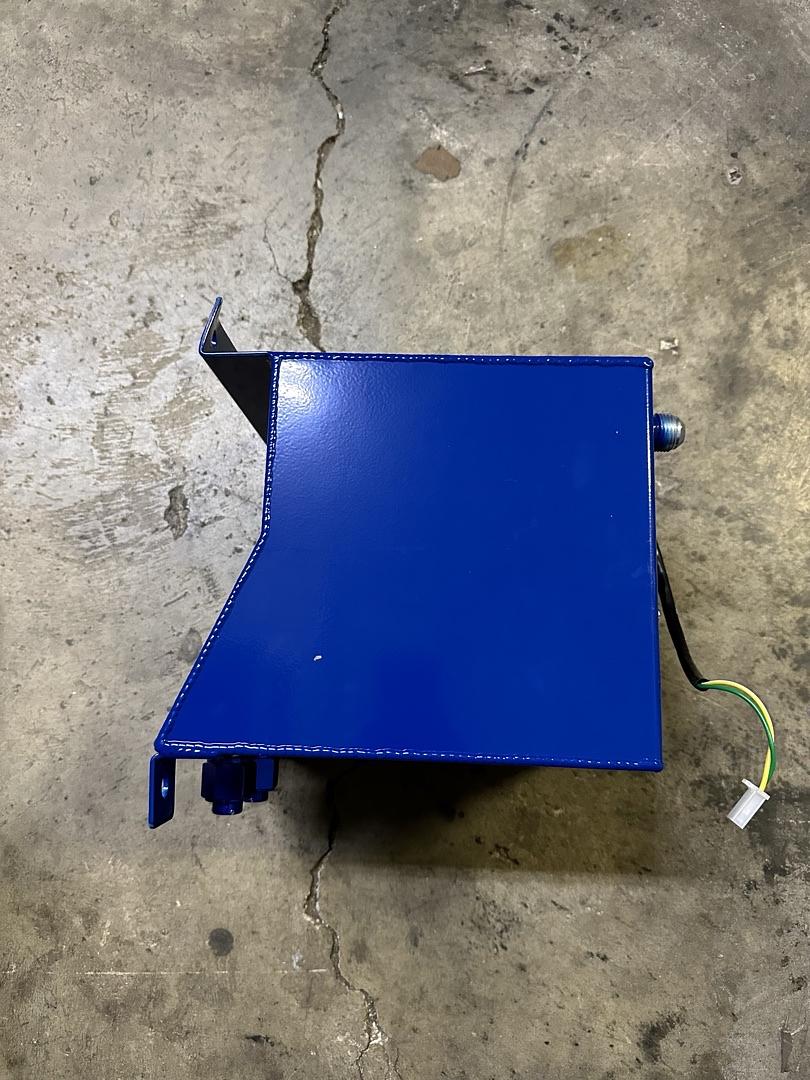 2.5 Gallons Aluminum Top-Feed Fuel Cell Gas Tank 8" (L) x 8. 25" (W) x 10" (H),