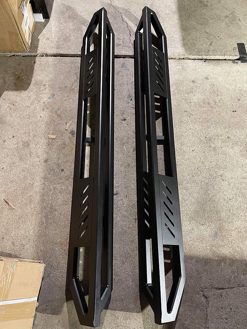 11-21 Dodge Durango 4-Door Black running boards
