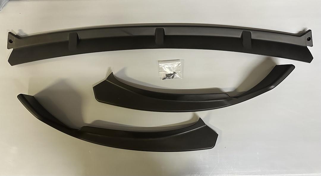 19-20 C-Class W205, Matte Black, 3PCS Front Bumper Lip With Vertical Stabilizer