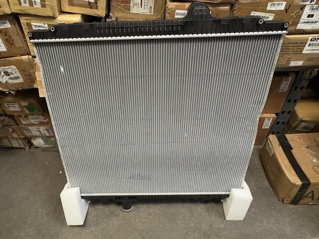 OB-RA-FL-059 11-13 Peterbilt 587 / Kenworth T700 Radiator