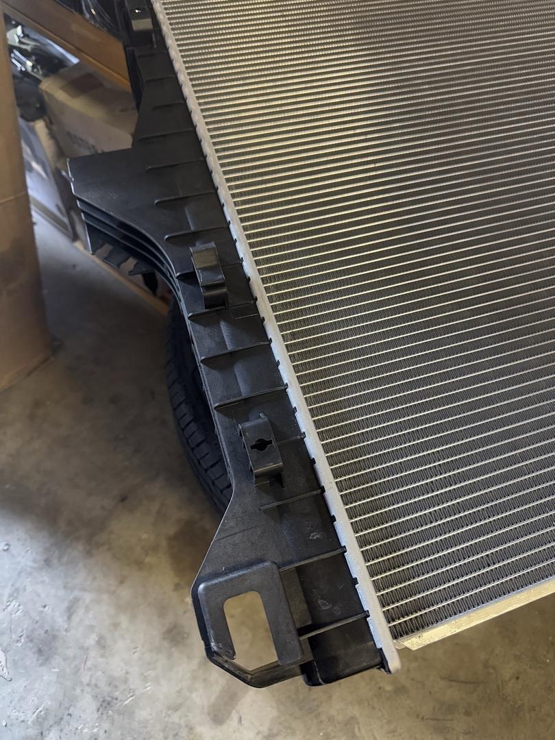 03-09 Ram 2500 3500 5.9 6.7 08-10 Ram 4500 5500 6.7 Fits Models with External Transmission Coolers Radiator