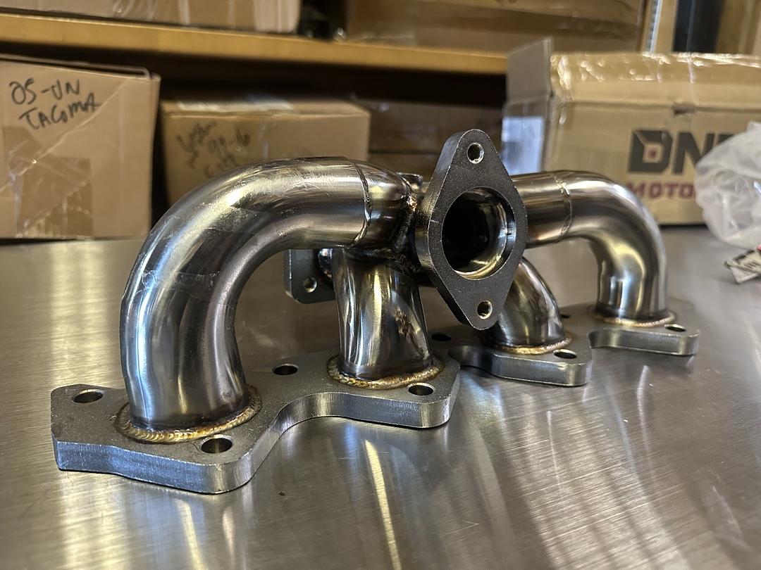 03-08 Hyundai Tiburon 2.0L DOHC T3 Turbo Manifold - Stainless Steel