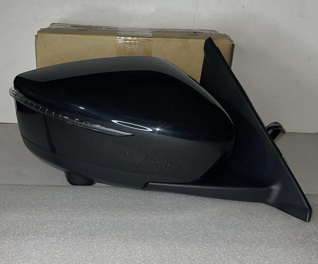 . 18-23 Nissan Kicks Passenger Side Power / Heat / Signal / Camera Mirror