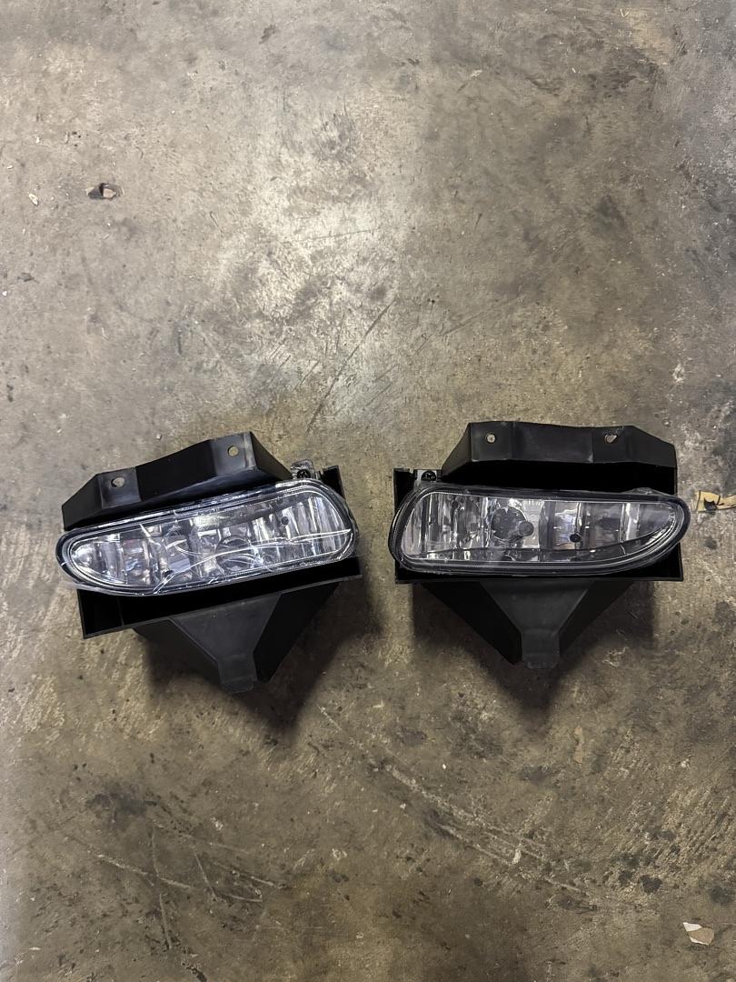 As IS FL-ZTL-115-CH. Ford Mustang GT Fog Lights for 1999 to 2004