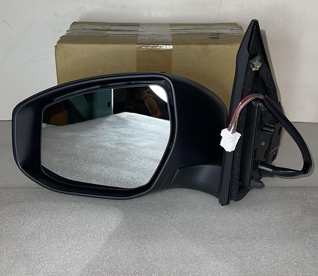 Nissan Sentra Driver Side Power / Heat Mirror for 2013 to 2015