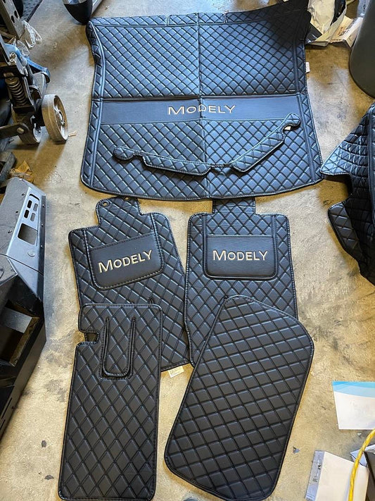 Tesla Model Y Trunk Mat Cargo Mat Dog Cover Mat 2020-2025 Tesla Model Y 5 Seater Car Trunk Liner Full Coverage Protection