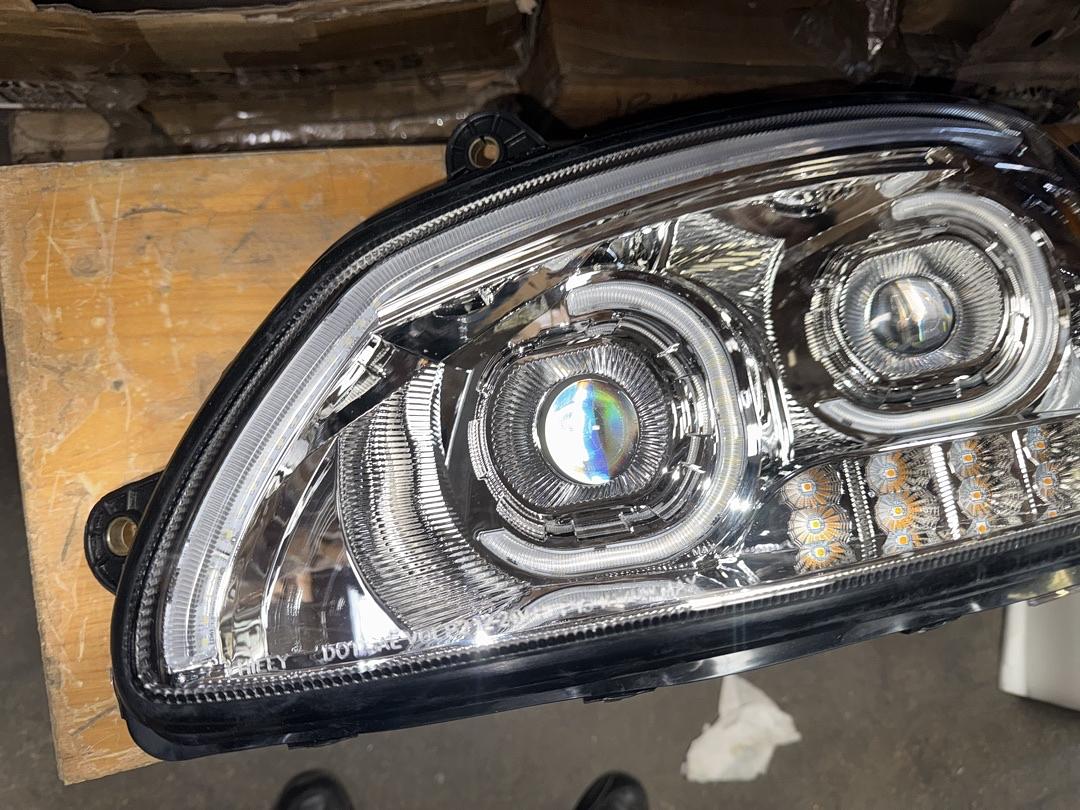 08-19 Kenworth T170 T270 T370 T660 T700 Driver Left Side Headlight