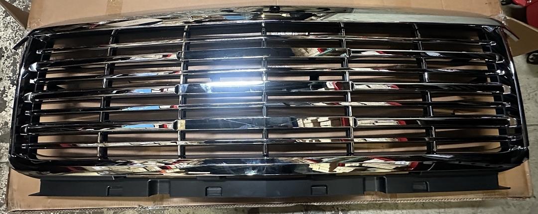 15-19 Chevy Silverado 2500 3500 & HD MODELS Abs plastic front bumper grille