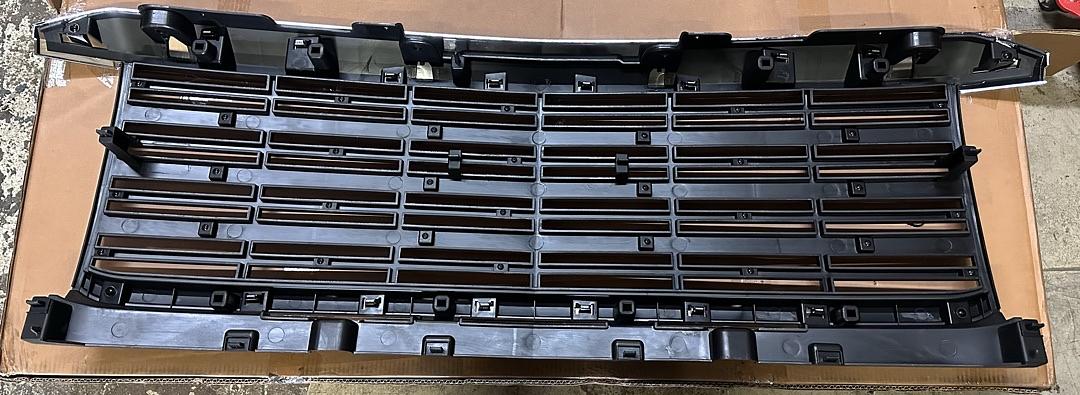 15-19 Chevy Silverado 2500 3500 & HD MODELS Abs plastic front bumper grille