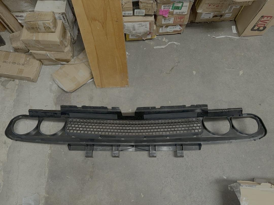 08-14 Dodge Challenger Front Bumper Grille Grill