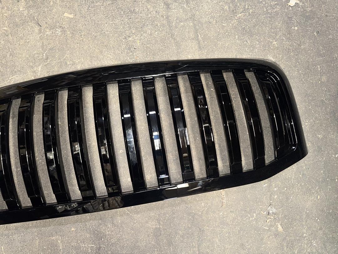 06-08 Dodge Ram Front Bumper Grille Grill Needs Hardware