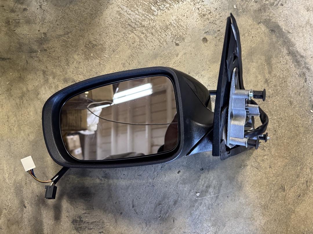 11-19 Dodge Chrysler 300 Left Side Passenger Mirror
