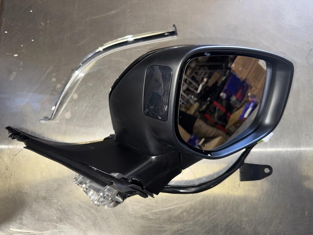 2020-2021 Subaru Legacy Outback Passenger Left Side Mirror