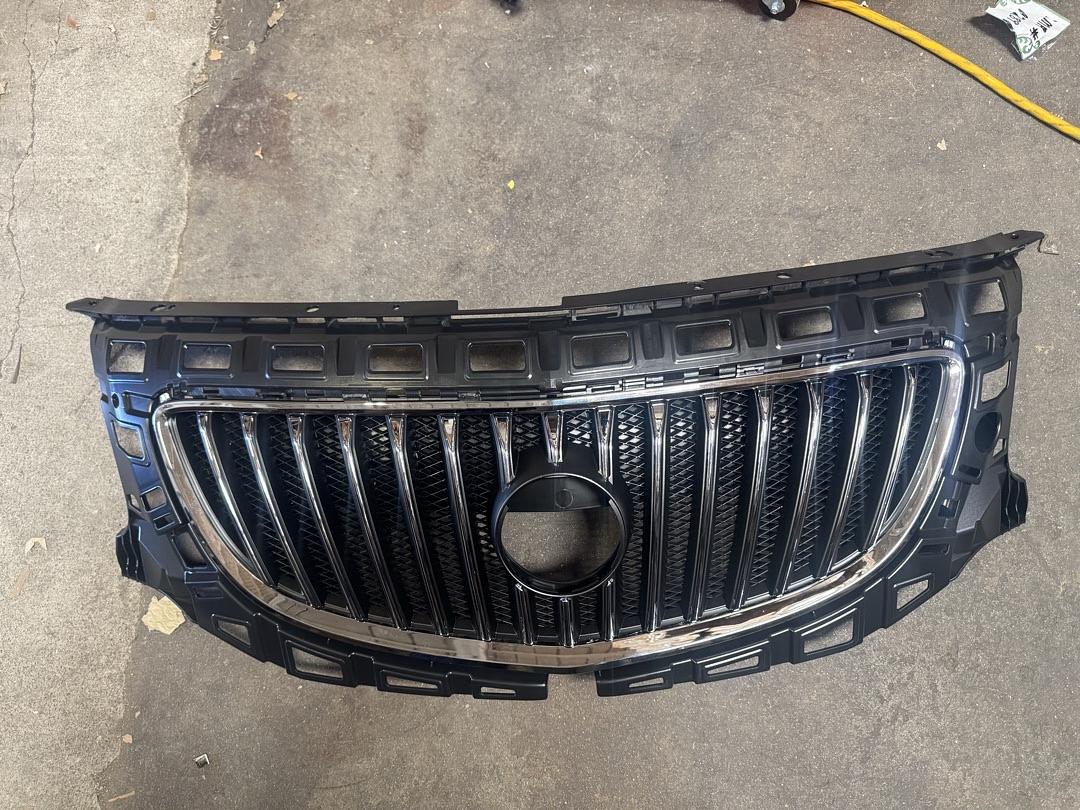 OB-OEM-GR-GM1200653 11-13 Buick Regal with Base CXL Premium Chrome Black Front Bumper Grille Grill