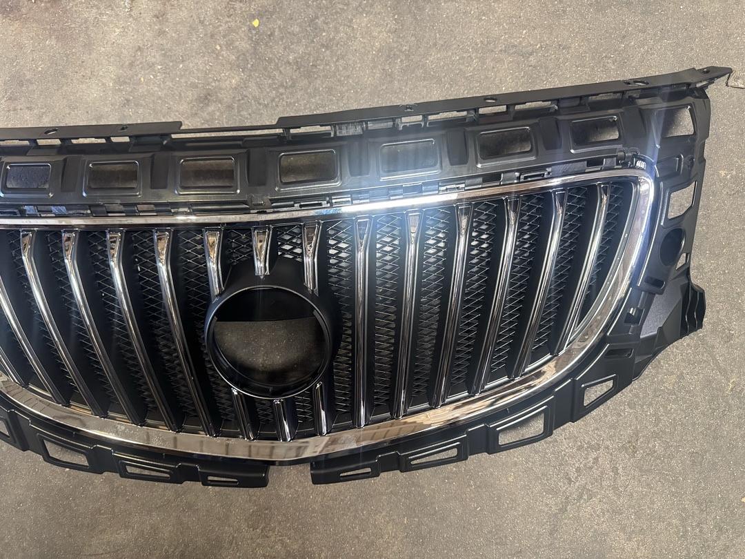 OB-OEM-GR-GM1200653 11-13 Buick Regal with Base CXL Premium Chrome Black Front Bumper Grille Grill