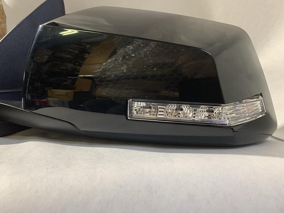 DNA Motoring OEM-MR-GM1320489 Left Side Power Adjustment Heated Foldable Rear View Mirror w/Turn Signal + Blind Spot Glass Compatible with 2013-2014 Traverse / 2013-2015 Acadia
