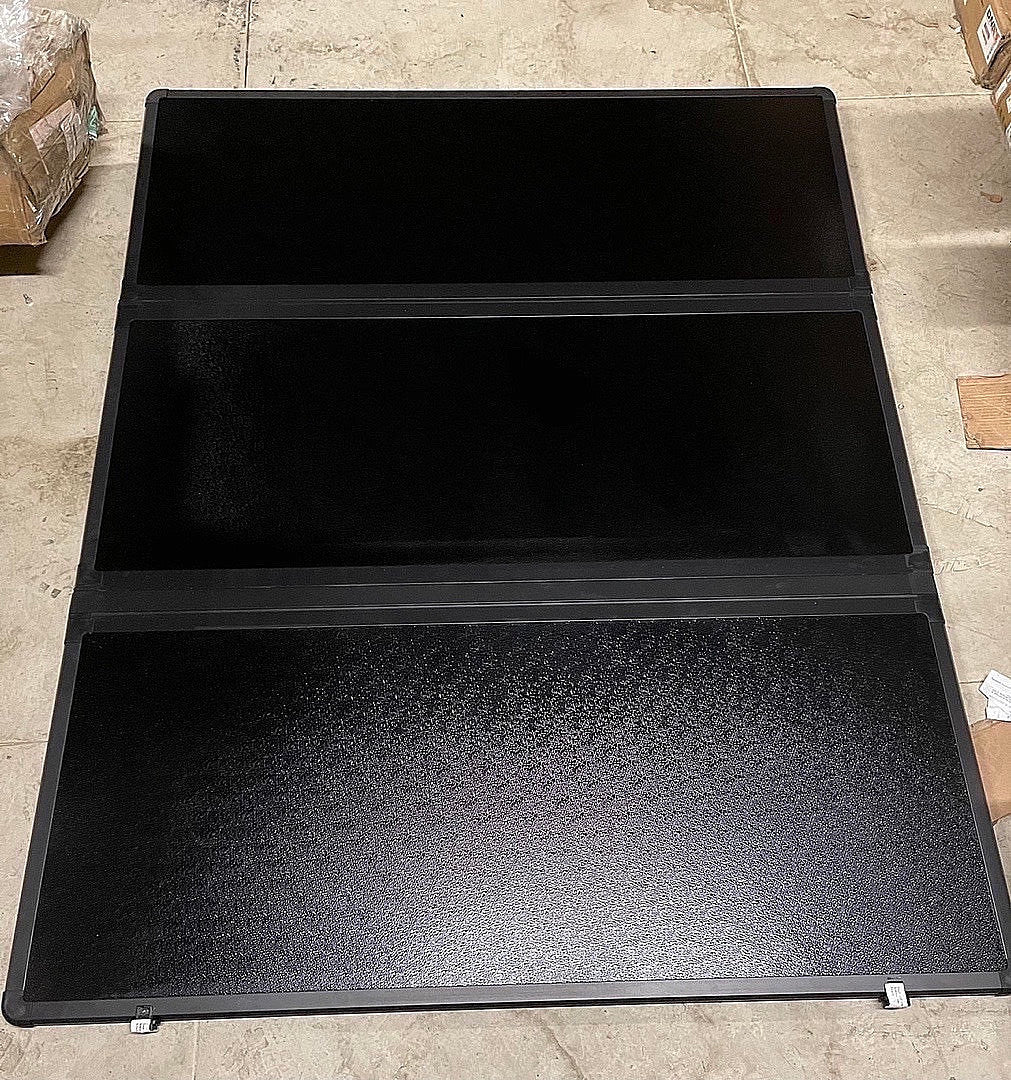 6.5 15-19 Ford F-150 6.5 FT soft cover / trifold Black L81‚Äù x W67‚Äù