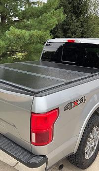 6.5 15-19 Ford F-150 6.5 FT soft cover / trifold Black L81‚Äù x W67‚Äù