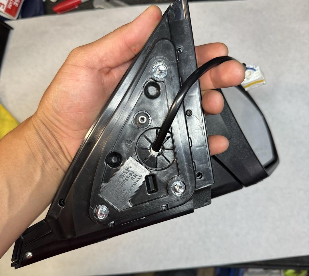 Passenger Right Side Door Mirror Compatible With HYUNDAI SANTA CRUZ 2022-2024,TUCSON 2022-2024,