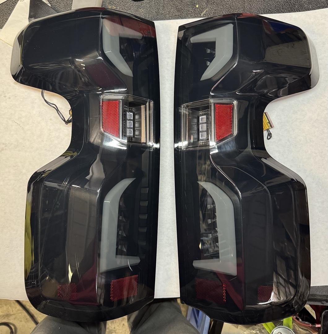 19 - ON Silverado TL Mirror