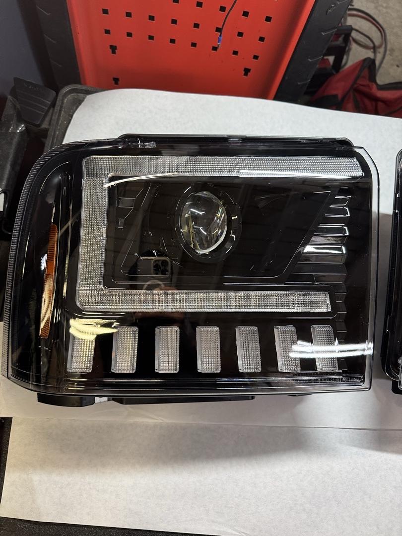 500% Brighter LED Projector Sequential LED DRL Headlight Assembly Fit for 2005 2006 2007 05 06 07 Ford F250 F350 F450 F550 Super Duty/2005 Ford Excursion Black Housing Amber Reflector