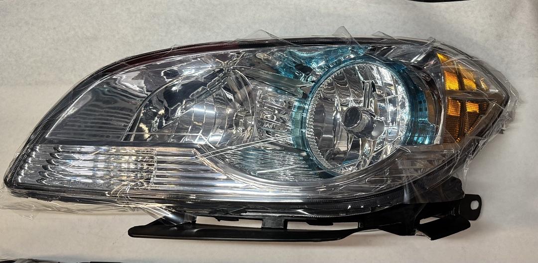 08-12 Chevy Malibu 2008 2009 2010 2011 2012 Chevy Malibu 08 09 10 11 12 Chevy Malibu Headlamp Replacement Left Side And Right Side (Chrome Housing Amber Reflector