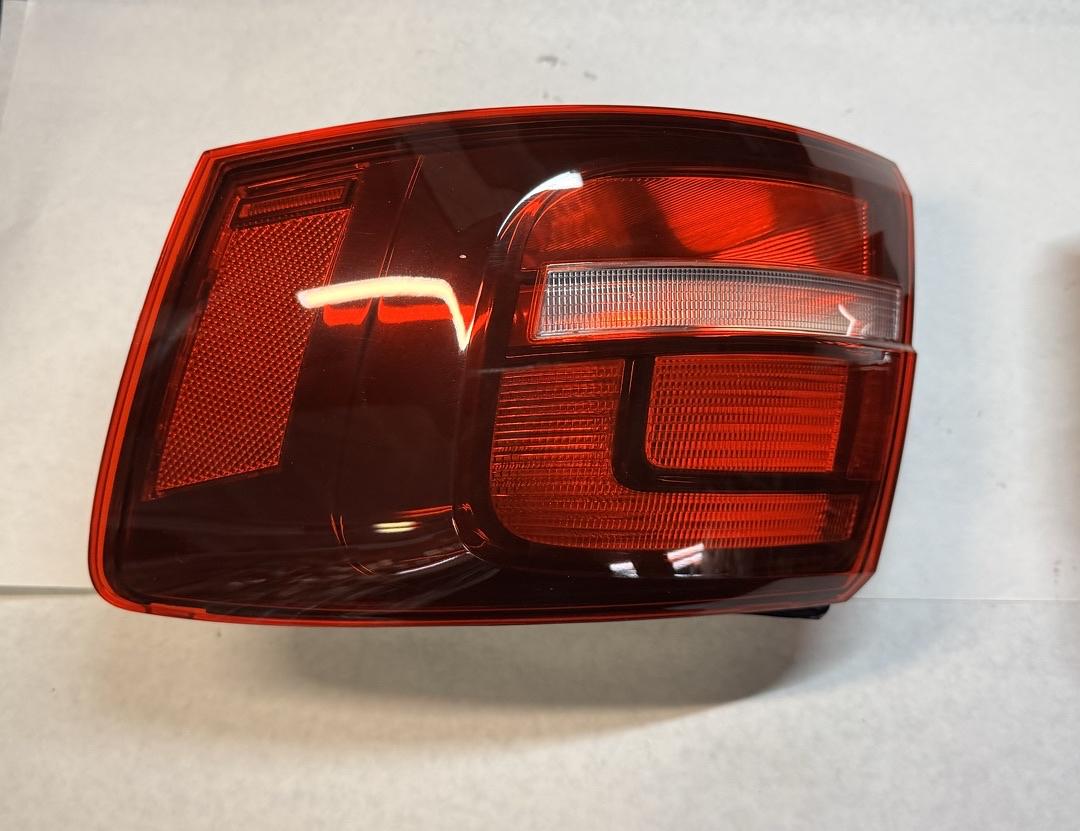 2015 2016 2017 2018 Volkswagen Jetta 15 16 17 18 Jetta Taillamp Replacement Driver and Passenger Side