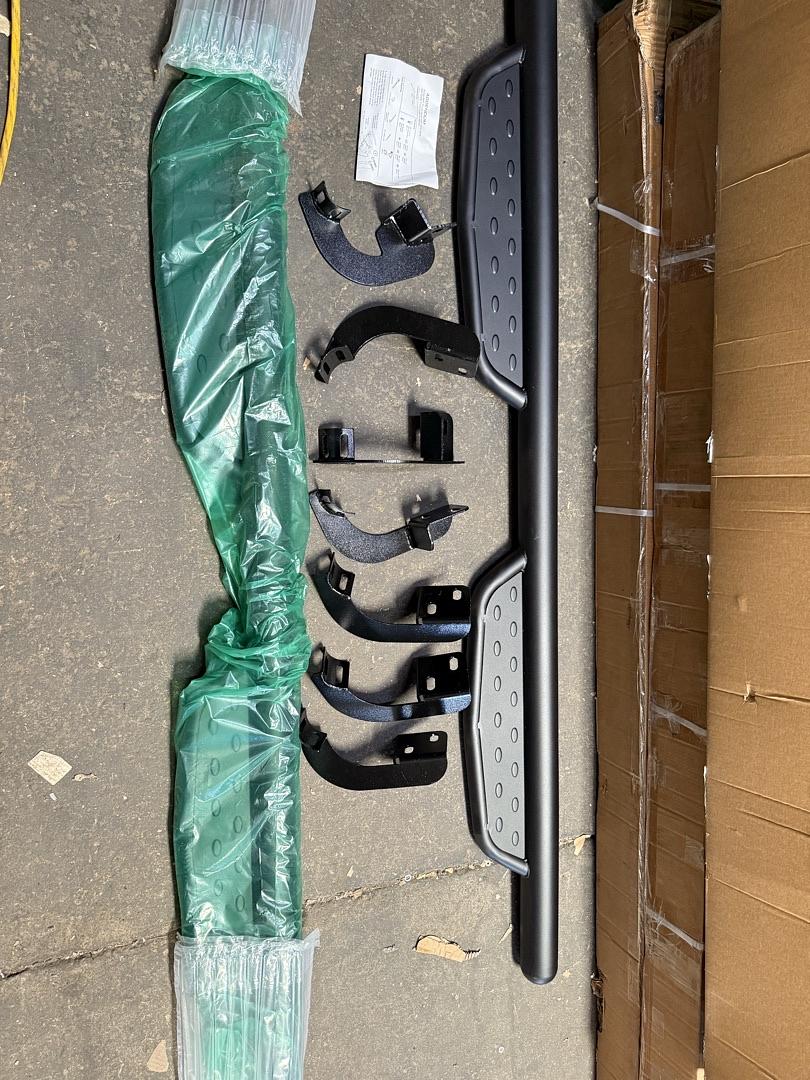 2015- F150 TG-RS50068 stepers