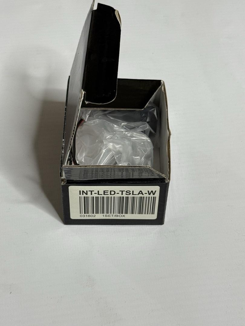 INT-LED-TSLA-W