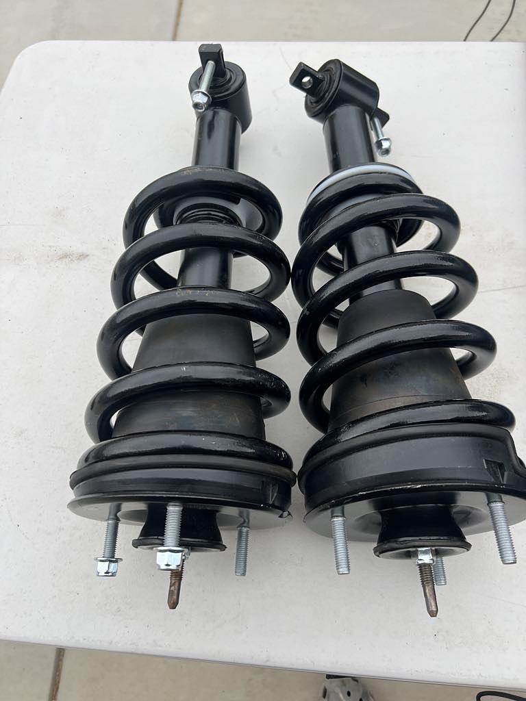 Front Strut Assembly w/Coil Spring 07-23 Chevy Silverado, GMC Sierra 1500