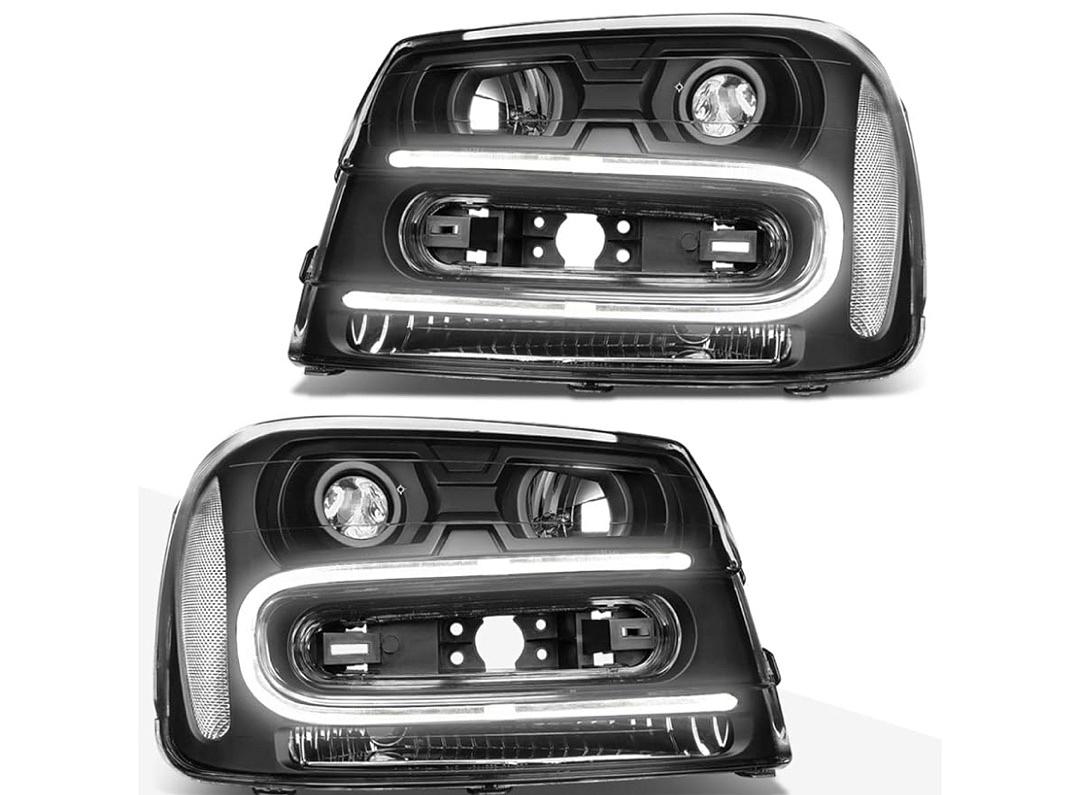 Black Housing Clear Corner Projector Headlights With LED Running Light Replacement Compatible with 02-09 Chevy Trailblazer