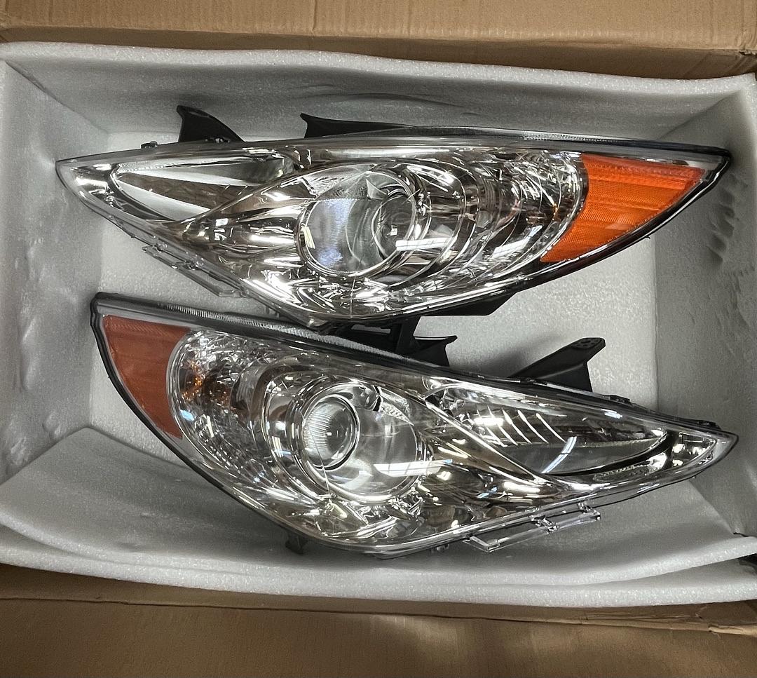 Ob HL-OH-HSON11-CH-AM 11-14 Hyundai Sonata chrome / amber headlights