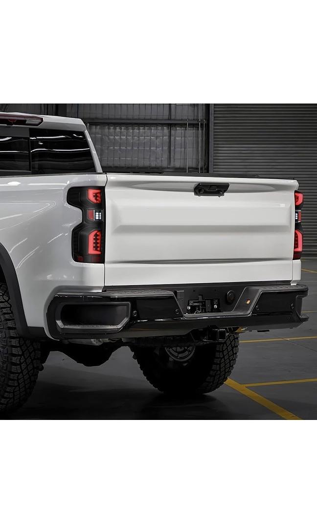 19-23 Chevy Silverado 1500 WT LT / 2022 Silverado 1500 LTD, Smoked Lens LED Taillights (Minor Scuff)