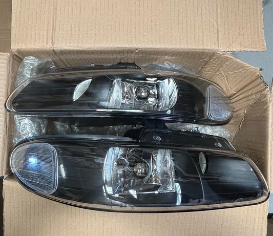 Black Housing Headlight Dodge Grand Caravan / Chrysler Town and Country for 1996 to 1999