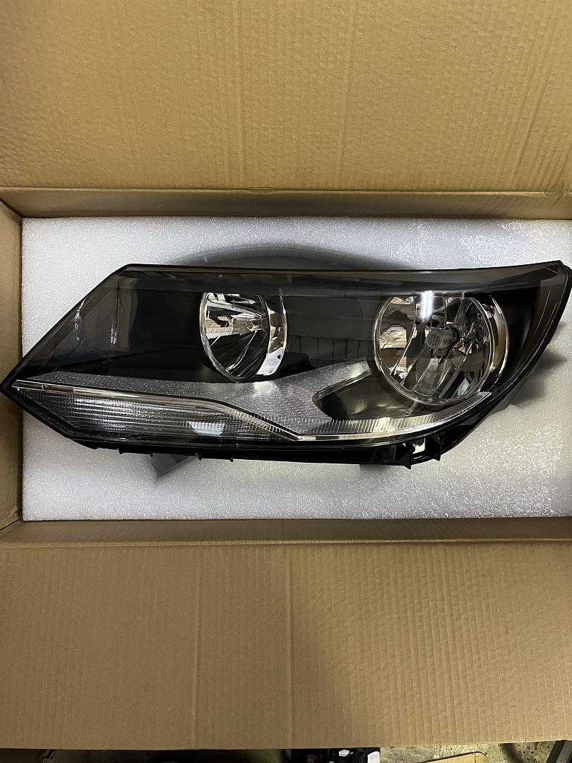 12-17 Volkswagen Tiguan (Left Side) Headlight